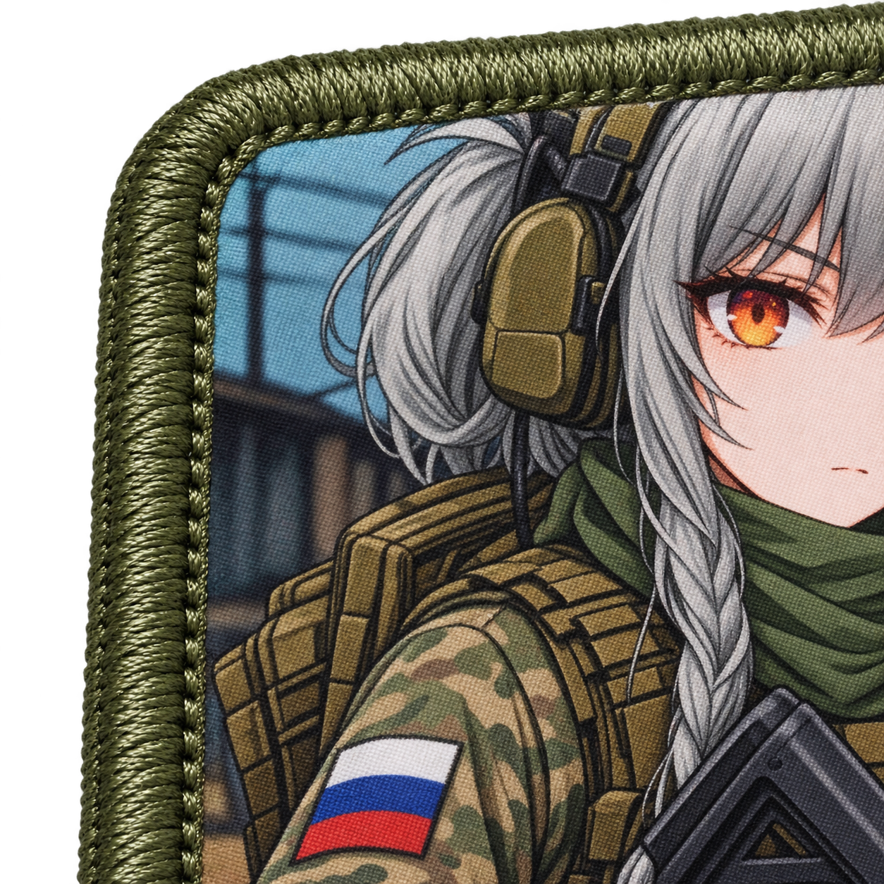 На связи — макро печати и вышитого края